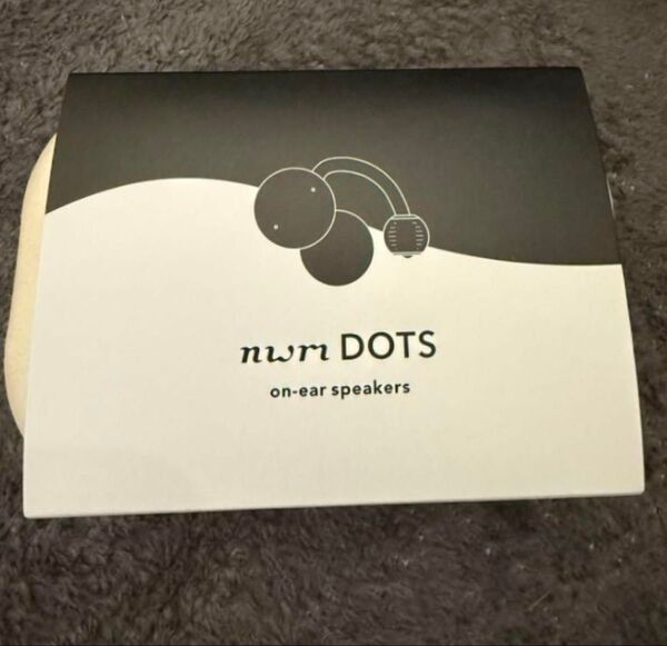 【新品・未使用】nwm DOTS オープンイヤー ワイヤレスイヤホン 「チャコールブラック」