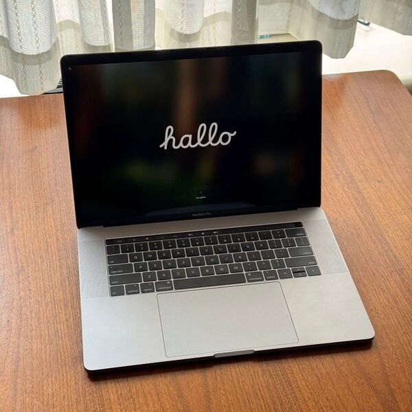 MacBook Pro 15インチ 2019|Core i9|32GB|1TB SSD|動作良好・即使用可