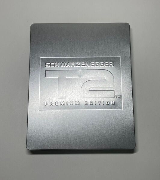 Blu-ray『ターミネーター2 プレミアム・エディション』初回限定生産2枚組 ブルーレイ アーノルド・シュワルツェネッガー
