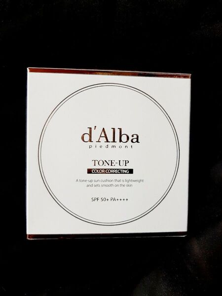 ダルバ ウォーターフルトーンアップサンクッション 日焼け止めクッション 新品 化粧下地 クッションファンデ