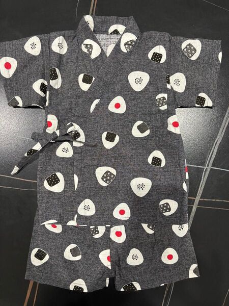 甚平 男の子 80サイズ 美品 おにぎり柄 売り切り値下げ!