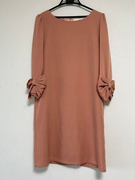 美品 tocco closet お袖はリボン オレンジ系 ワンピース