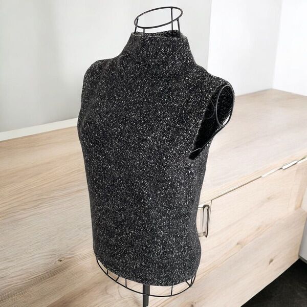 AKRIS カシミヤ100% ニットベスト 38 黒白ミックス ノースリーブ ハイネック トップス タートルネック
