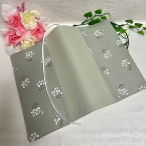 A6判(文庫)ワイド文庫 B6判 四六判 しおり付きブックカバー やさしい花柄グリーン ハンドメイド