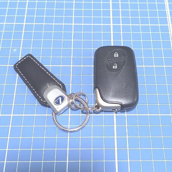 【送金込み】レクサス CT200h スマートキー中古品