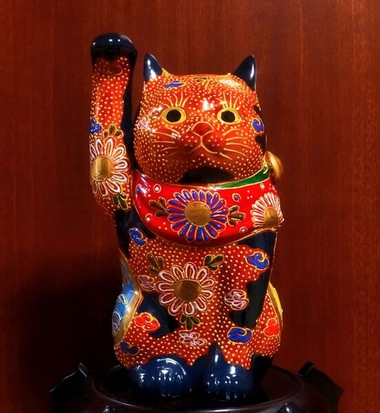 九谷焼 招き猫 赤盛6号 美品 箱付き