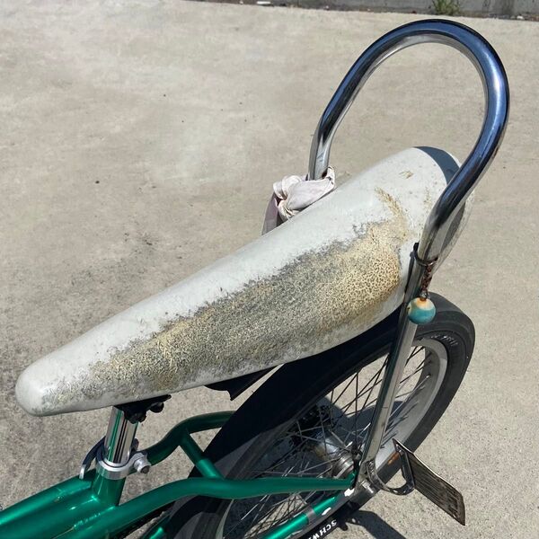 ホワイトラメ 自転車サドル ビーチクルーザー ローチャリ ヤレあり