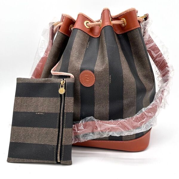 【未使用品】FENDI フェンディ ショルダーバッグ ペカン FFロゴ 巾着 バケツ型 茶 斜め掛け ブラウン PVC レザー