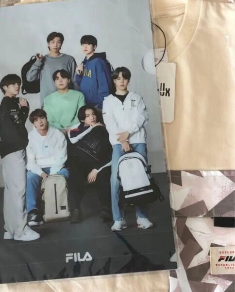 新品未開封品 フィラ FILA 半袖Tシャツ 【クリアファイル8枚付き】BTS着用モデル J-HOPE ホソク クーポン