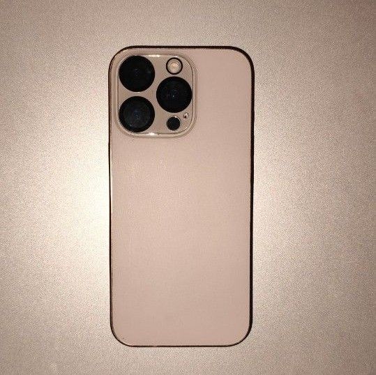 iPhone 16 Pro デザートチタニウム モックアップ
