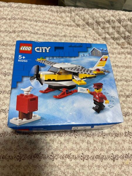 LEGO City レゴ シティ 郵便飛行機 60250