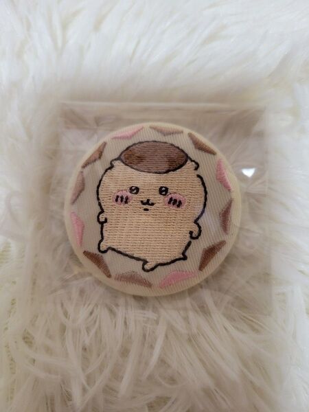 ちいかわ 刺繍缶バッジ くりまんじゅう