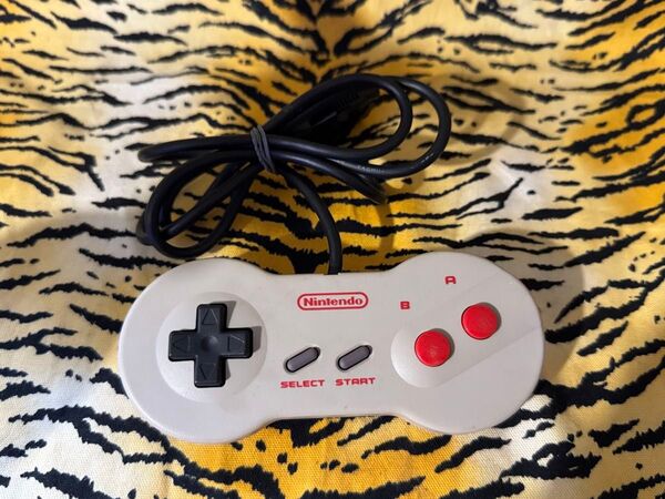 ゲーム出来ます ニューファミコン コントローラ