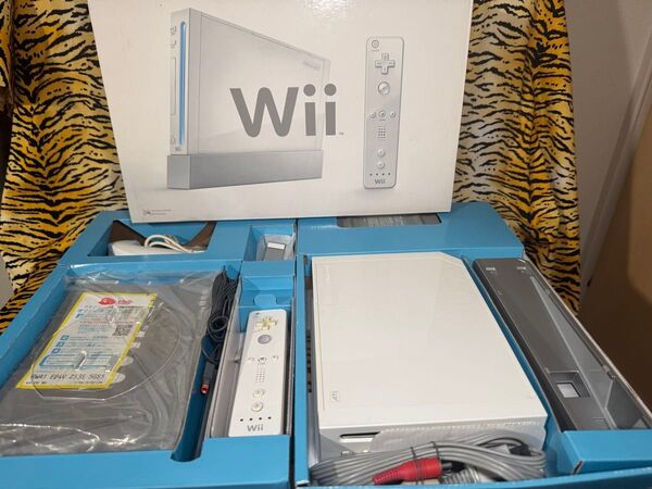 ゲーム出来ます Wii ホワイト 箱 説明書付き