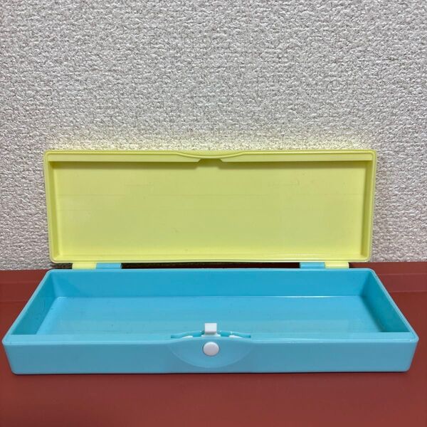 ペンケース 筆箱 プラスチック製 ツートンカラー