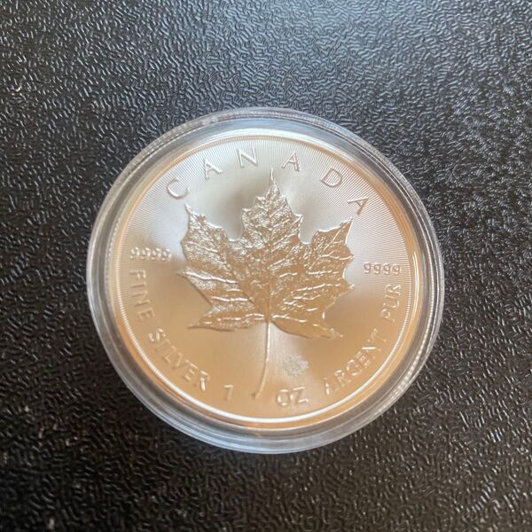 銀貨 99.9% 純銀 シルバー メイプルリーフ 銀貨 1オンス チャールズ国王 メープルリーフ Canada カナダ 2025