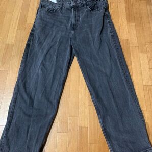 h&m ルーズフィットデニム34/30