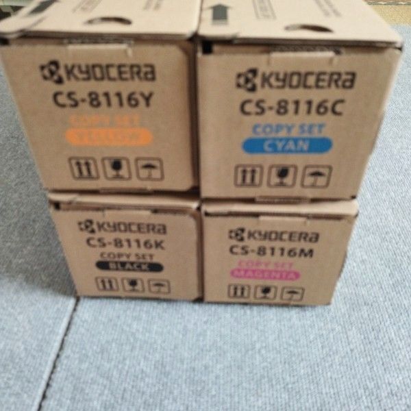 送料無料!! 京セラ トナーカートリッジ CS-8116 4色セット
