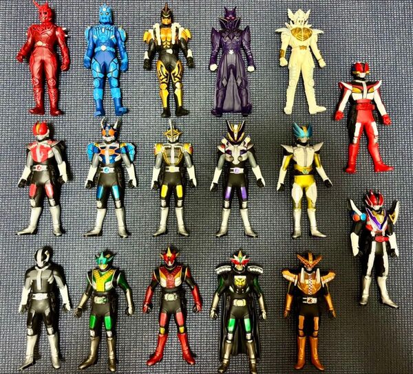 仮面ライダー ソフビ フィギュア 17体 まとめ売り