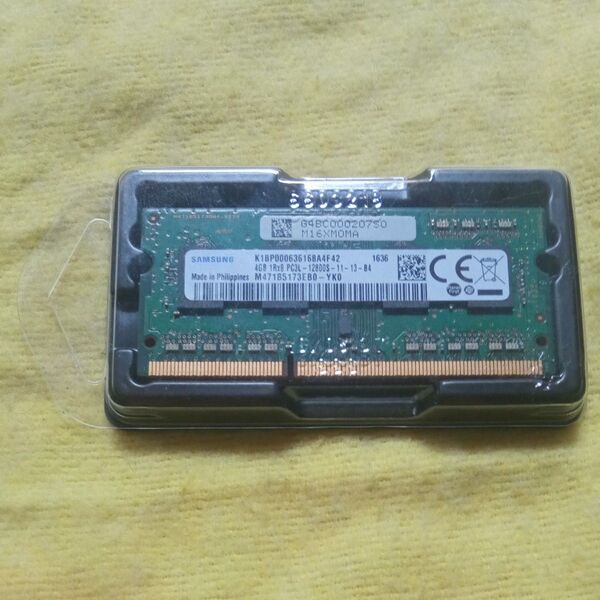 SAMSUNG 4GB DDR3L メモリ K18P000636168A4F42