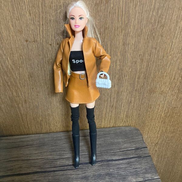 Barbie服48