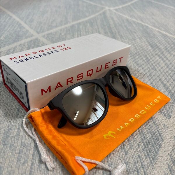 新品同様 MARSQUEST サングラス Momentum 偏光 グレーミラー