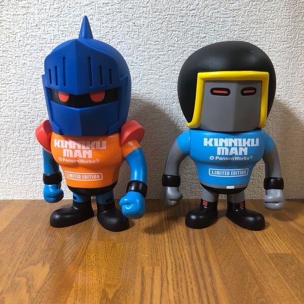 ★キン肉マンDXソフビフィギュア2個セット★開封品★美品★サイズは高さ約20㎝、幅約10㎝★