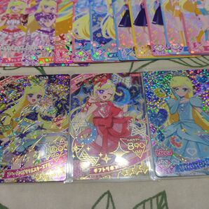 ひみつのアイプリ スペースバズリウムスターズブルー カードグミ ギフトリボン リカちゃんシャイニングブルードレス みつき