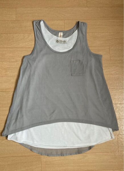 タンクトップ2枚セット グレー ホワイトnoboundaries レイヤード 匿名配送 Tシャツ