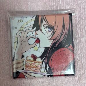 VARIABLE BARRICADE ヒバリ 缶バッジ バースデー