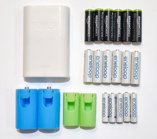 エネループ eneloop 充電器 NC-TG1 Ni-MH充電池17本、単1、単2アダプター付 中古良品