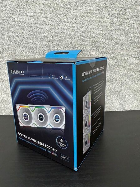 LIANLI 120mm ARGBファン UNI FAN SL LCD Wireless 120 WT Triple Pack