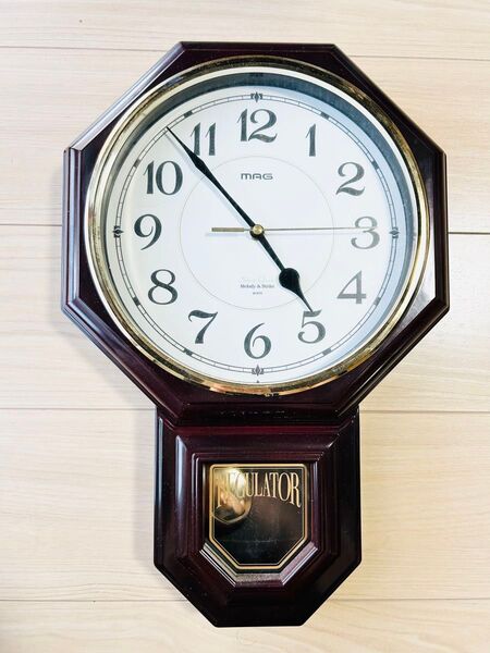 【訳あり】【レトロ家具】振り子付き壁掛け時計