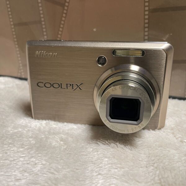 Nikon COOLPIX S600 デジタルカメラ ジャンク