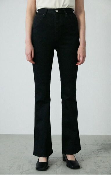 マウジー MOUSSY HIGH WAIST EMOTION FLAREデニムパンツ新品未使用 サイズ23