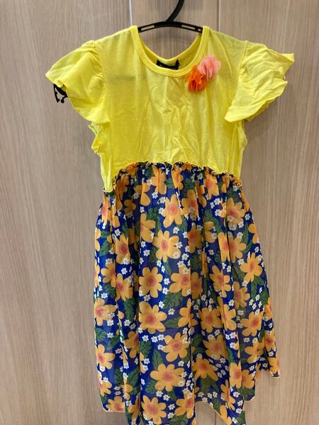 ムージョンジョン 花柄ワンピース 120