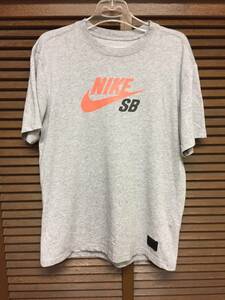 Nike SB Dri-Fit Logo Logo T Grey M Используется катание на коньках