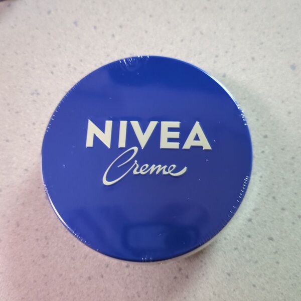 花王 Kao ニベアクリーム 169g NIVEA ニベア 青缶 大缶 1個