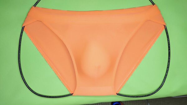 ☆新品☆M☆ オレンジ ハイカットレッグ 競パン スポーティー 競泳水着 ビキニ リゾート水着 フィットネス水着 もっこりパッド付