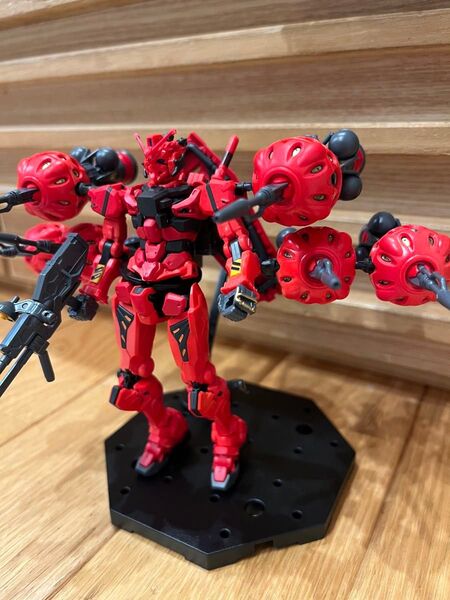 HG 赤いガンダム シャア専用フルビット装備 塗装済み完成品 スタンド付き