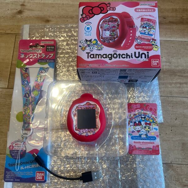 Tamagotchi Uni サンリオキャラクターズ たまごっち