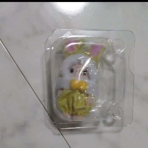 シルバニアファミリー シルバニア 赤ちゃんカラフルウサギコスチューム 新品 うさぎ マーガレットウサギの赤ちゃん ルチアナ