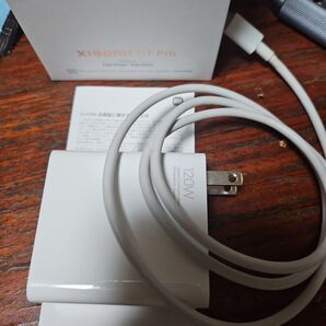 Xiaomi 11t pro の充電器