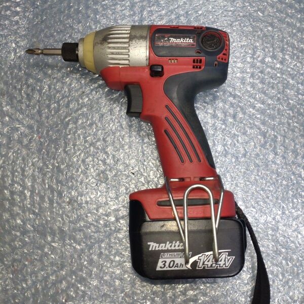 マキタTD123Dインパクト12V本体、バッテリーセット