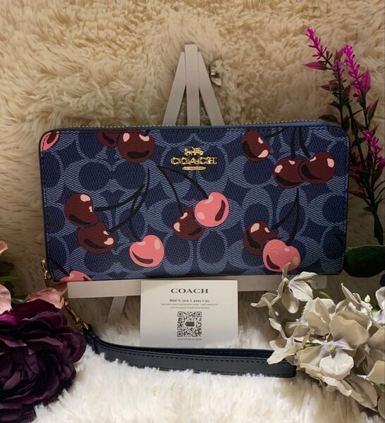☆新品未使用☆COACH 長財布 さくらんぼ チェリー デニム シグネチャー