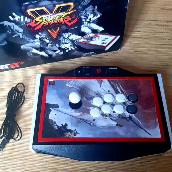 Mad Catz アーケードコントローラー TE2 ストリートファイターV PS4/PS3