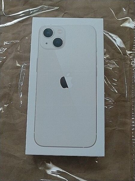 未開封 iPhone 13 128GB スターライト yモバイル