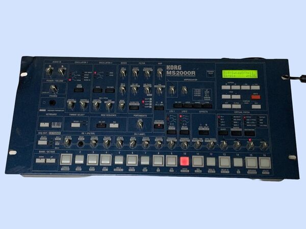 M7084 KORG MS2000R アナログモデリングシンセサイザー通電のみ