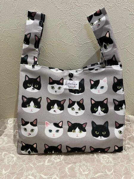 ハンドメイド☆エコバッグ・コンビニサイズ/撥水加工生地/猫柄・日本猫/ハチワレ