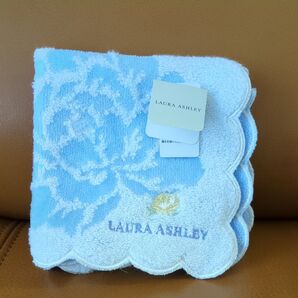LAURA ASHLEY タオルハンカチ 水色 薔薇新品 未使用